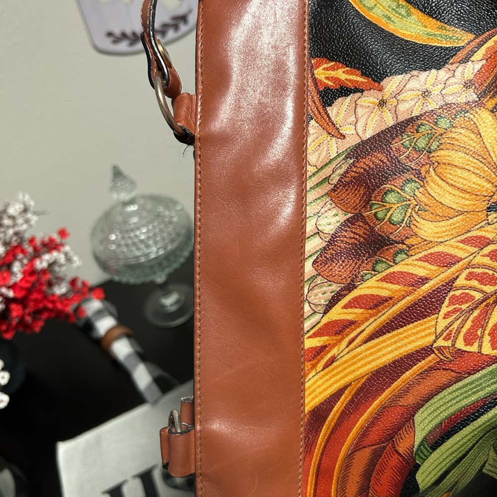 Salvatore Ferragamo Botanical Print Canvas and Leather Shoulder Bag - Picture 8 of 15